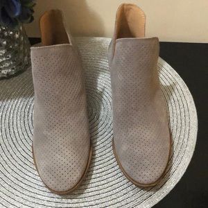 Lucky Brand Silver Grey Suede perforated ankle boot